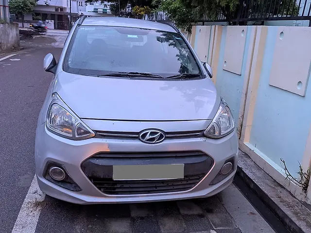 Used 2016 Hyundai Grand i10 in Lucknow