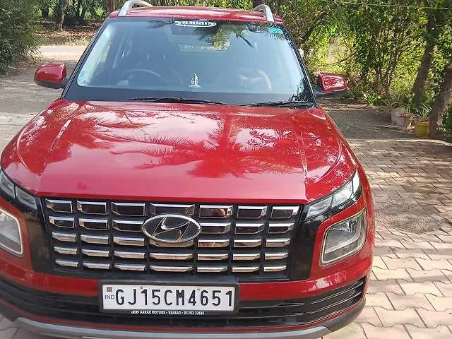 Used 2022 Hyundai Venue in Surat