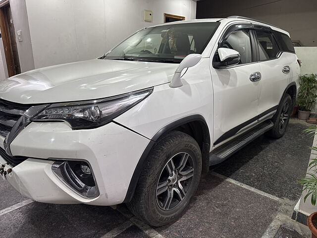 Used Toyota Fortuner [2016-2021] 2.8 4x2 AT [2016-2020] in Hyderabad