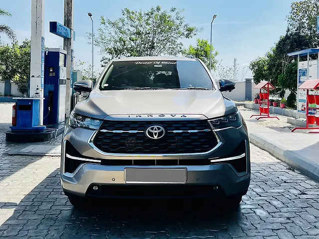 Used 2024 Toyota Innova Hycross in Tirunelveli