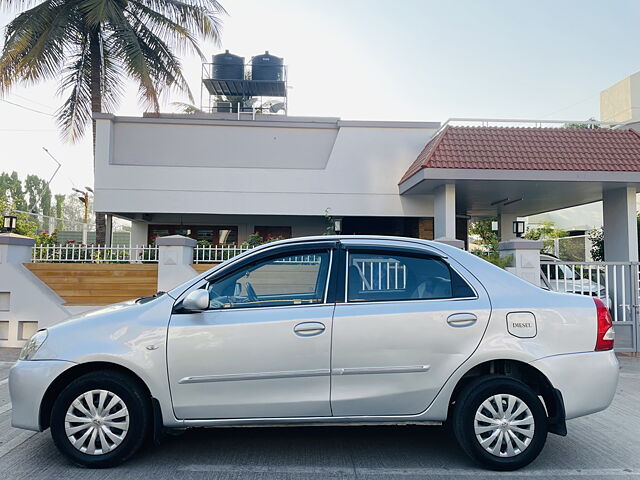 Used 2012 Toyota Etios in Satara