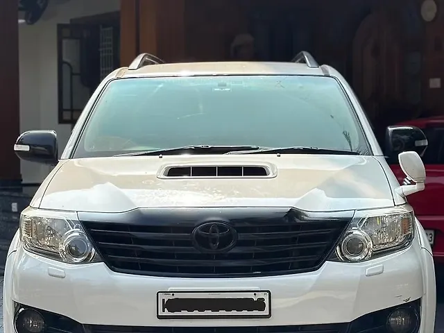 Used 2015 Toyota Fortuner in Kannur