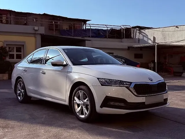 Used Skoda Octavia Style 2.0 in Mumbai