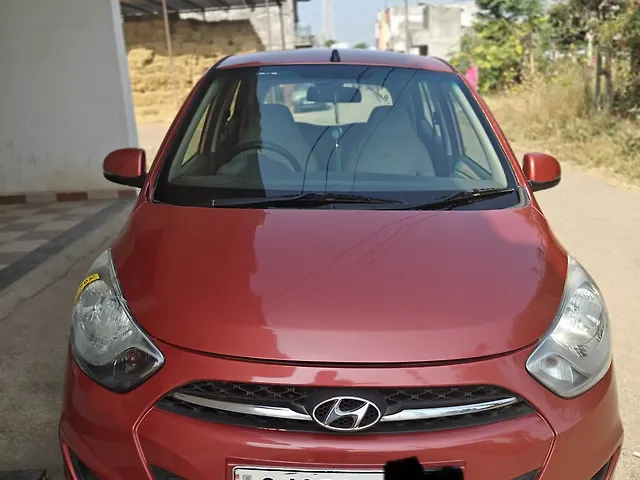 Used 2010 Hyundai i10 in Surat