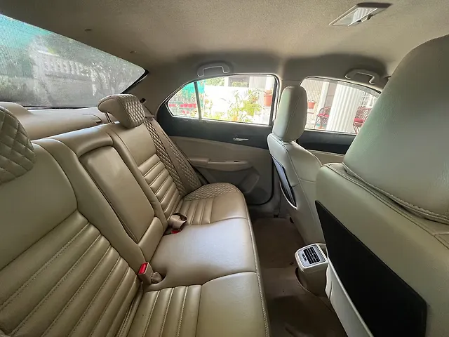 Used Maruti Suzuki Dzire [2017-2020] VXi AMT in Bangalore