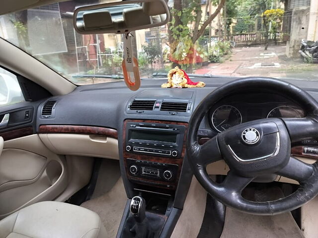 Used Skoda Laura Elegance 2.0 TDI CR MT in Navi Mumbai