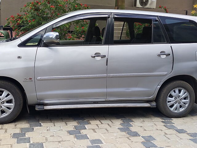 Used 2010 Toyota Innova in Nashik