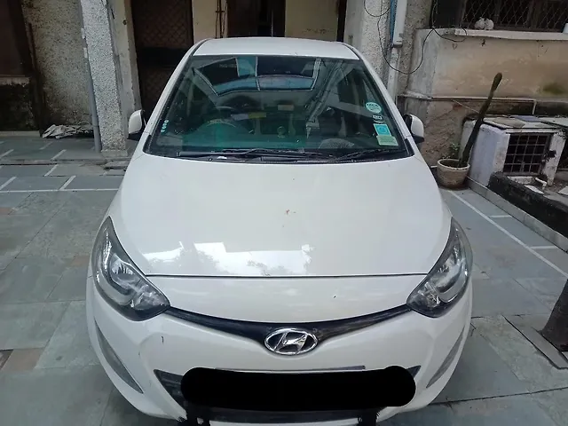Used 2013 Hyundai i20 in Delhi
