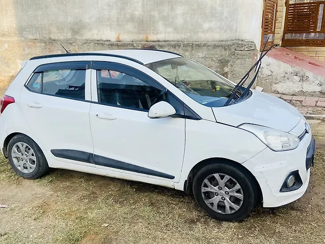 Used 2015 Hyundai Grand i10 in Jaipur