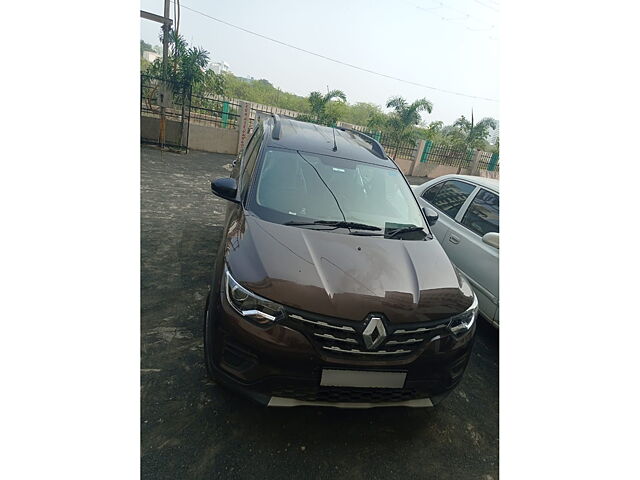 Used 2022 Renault Triber in Junagadh