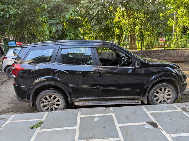 Used Mahindra XUV500 W11 (O) AT in Delhi