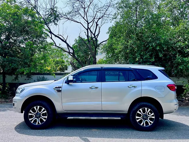 Used Ford Endeavour Titanium Plus 3.2 4x4 AT in Delhi