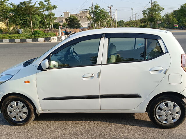 Used 2010 Hyundai i10 in Jaipur