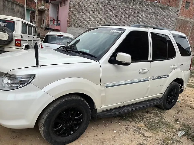 Used 2016 Tata Safari in Lucknow