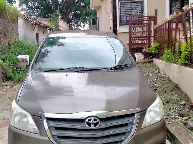 Used 2015 Toyota Innova in Kota