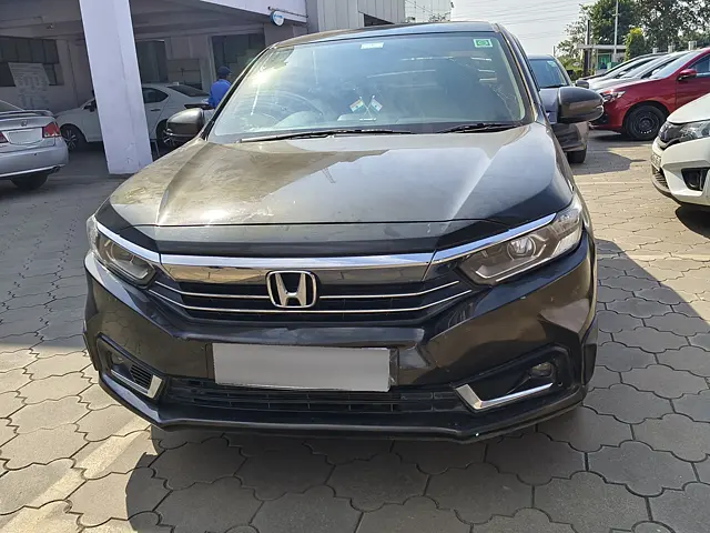 Used 2022 Honda Amaze in Indore