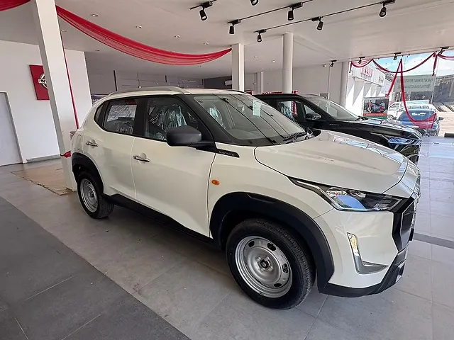 Used Nissan Magnite Acenta Petrol Manual in Imphal