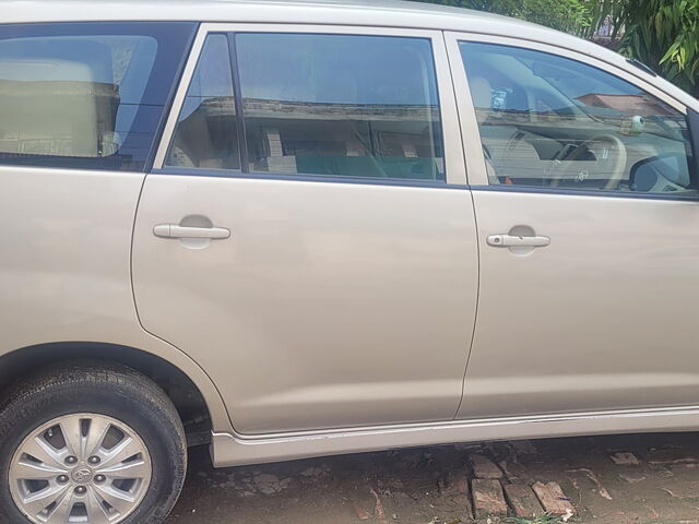 Used Toyota Innova [2013-2014] 2.5 G 8 STR BS-III in Varanasi