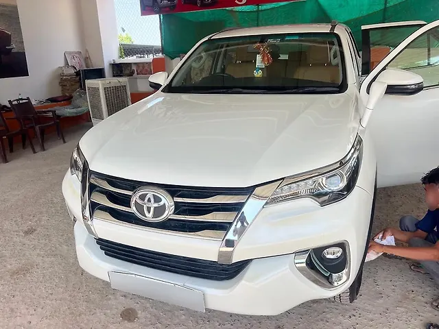 Used 2019 Toyota Fortuner in Himmatnagar