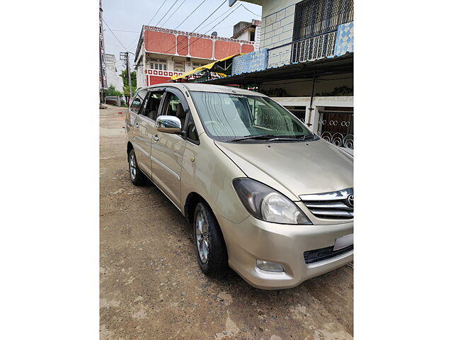 Used 2009 Toyota Innova in Gondia