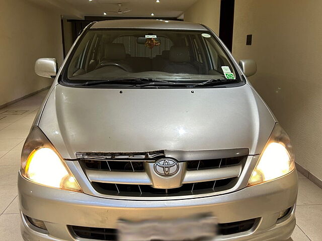 Used 2007 Toyota Innova in Surat