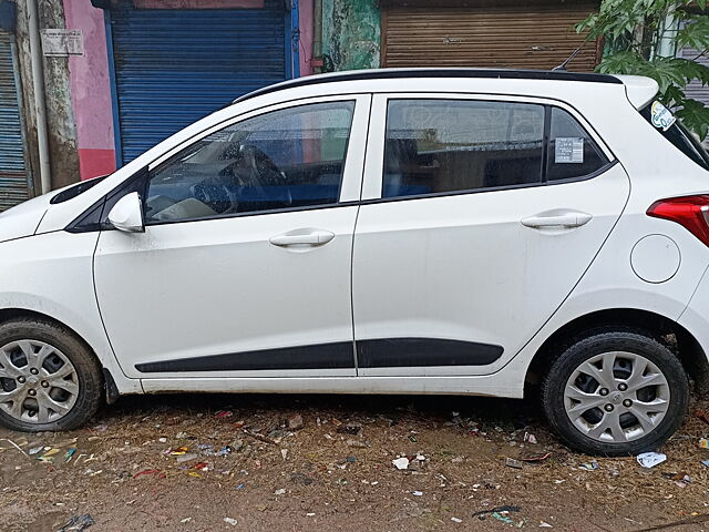 Used Hyundai Grand i10 [2013-2017] Sportz 1.1 CRDi [2016-2017] in Allahabad