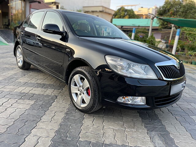 Used Skoda Laura L&K 2.0 TDI AT in Surat