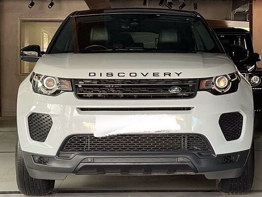 Used 2018 Land Rover Discovery in Delhi