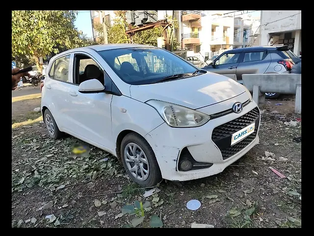 Used 2017 Hyundai Grand i10 in Vijapur