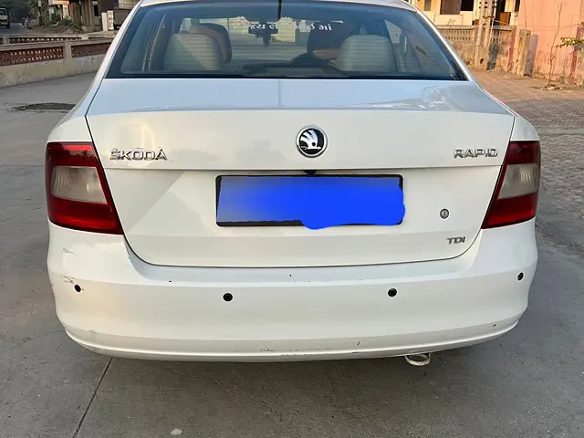 Used Skoda Rapid [2011-2014] Elegance 1.6 TDI CR MT in Porbandar