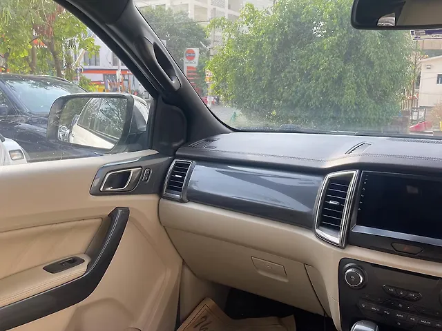Used 2017 Ford Endeavour in Delhi