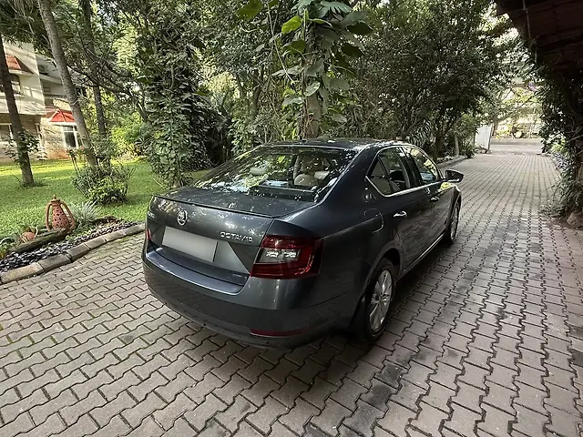 Used Skoda Octavia [2017-2021] 1.8 TSI L&K in Bangalore