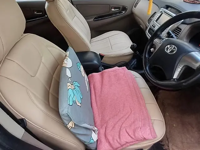 Used 2015 Toyota Innova in Akola