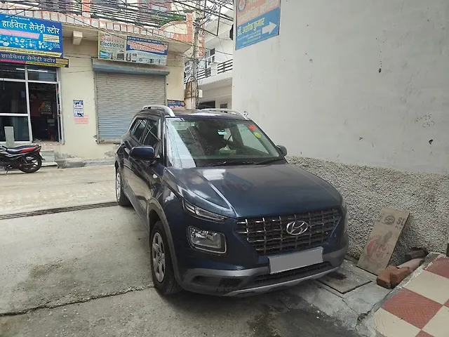 Used 2020 Hyundai Venue in Roorkee