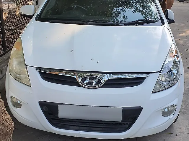 Used 2011 Hyundai i20 in Ahmedabad