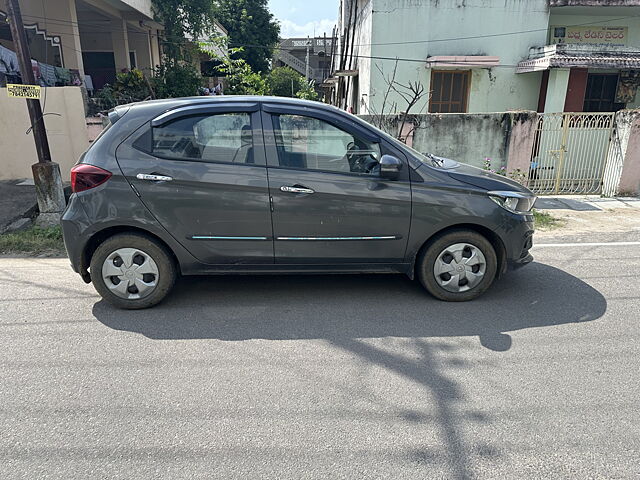 Used Tata Tiago XT [2020-2023] in Hyderabad