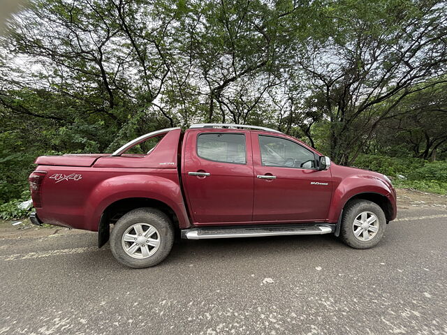 Used Isuzu D-Max V-Cross [2016-2018] 4x4 in Delhi