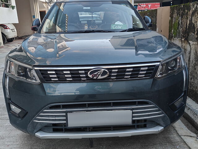 Used Mahindra XUV300 [2019-2024] W8 (O) 1.2 Petrol AMT [2021] in Dehradun