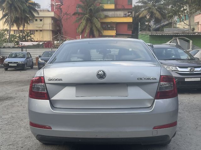 Used Skoda Octavia [2013-2015] Elegance 2.0 TDI AT in Bangalore