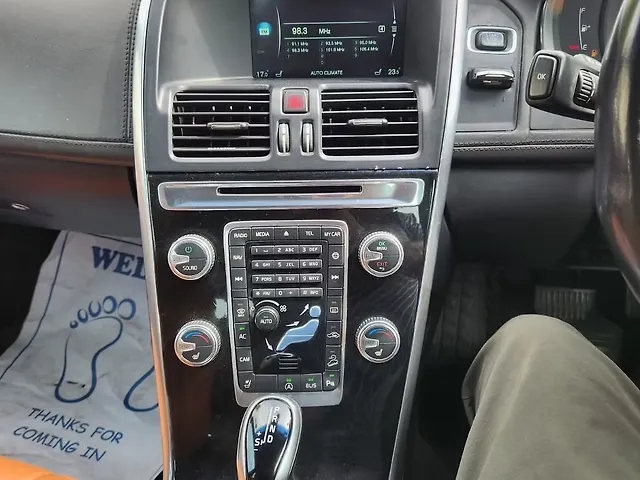 Used Volvo XC60 [2017-2021] D5 Inscription [2017-2020] in Hyderabad