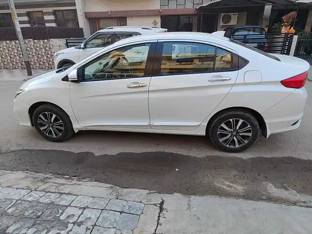 Used Honda City 4th Generation V Petrol [2017-2019] in Chandigarh
