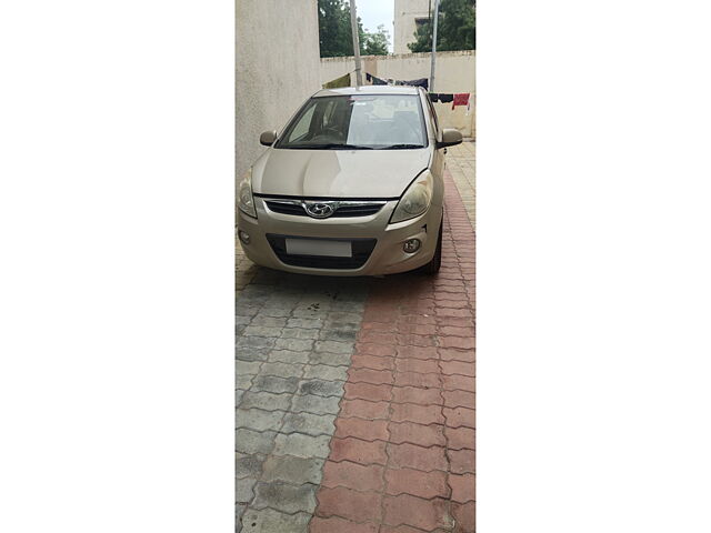 Used 2011 Hyundai i20 in Gandhidham