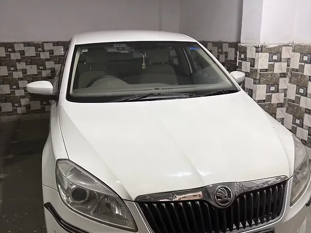 Used 2017 Skoda Rapid in Delhi