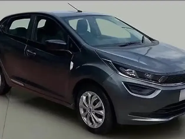 Used 2024 Tata Altroz in Bhopal