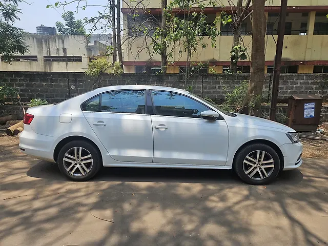 Used Volkswagen Jetta Highline TDI AT in Pune