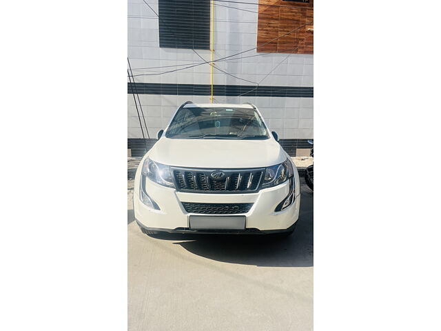 Used 2017 Mahindra XUV500 in Delhi