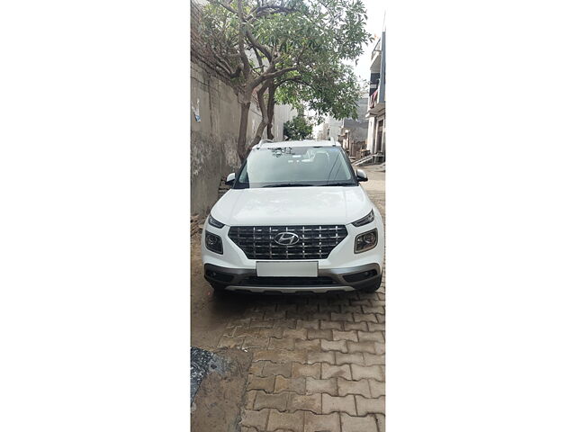 Used 2020 Hyundai Venue in Delhi