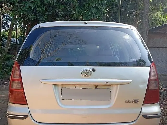 Used 2006 Toyota Innova in Dimapur