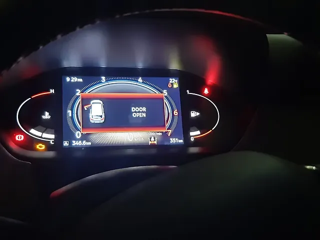 Used Nissan Magnite Tekna B4D 1.0 Petrol MT in Bangalore