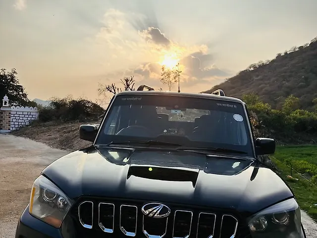 Used 2016 Mahindra Scorpio in Sirohi